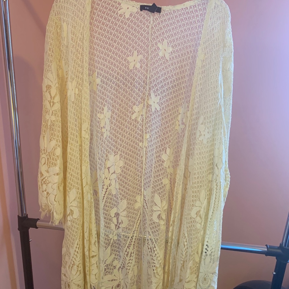 Pale yellow Lace Kimono